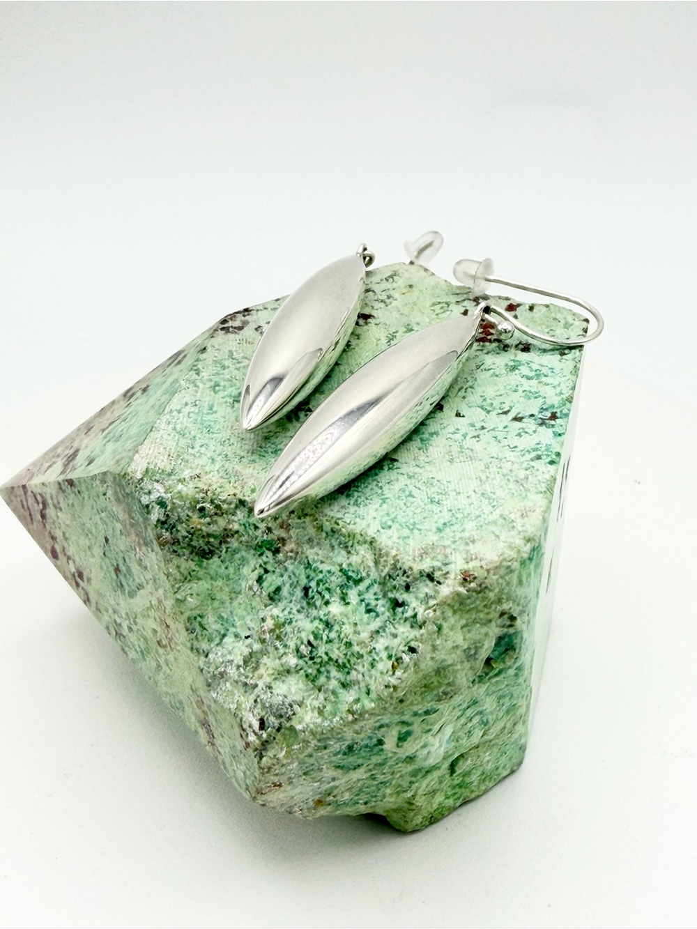 Silpada Rare HTF Polished Sterling Silver ELONGATED ELEGANCE Dangle Earrings